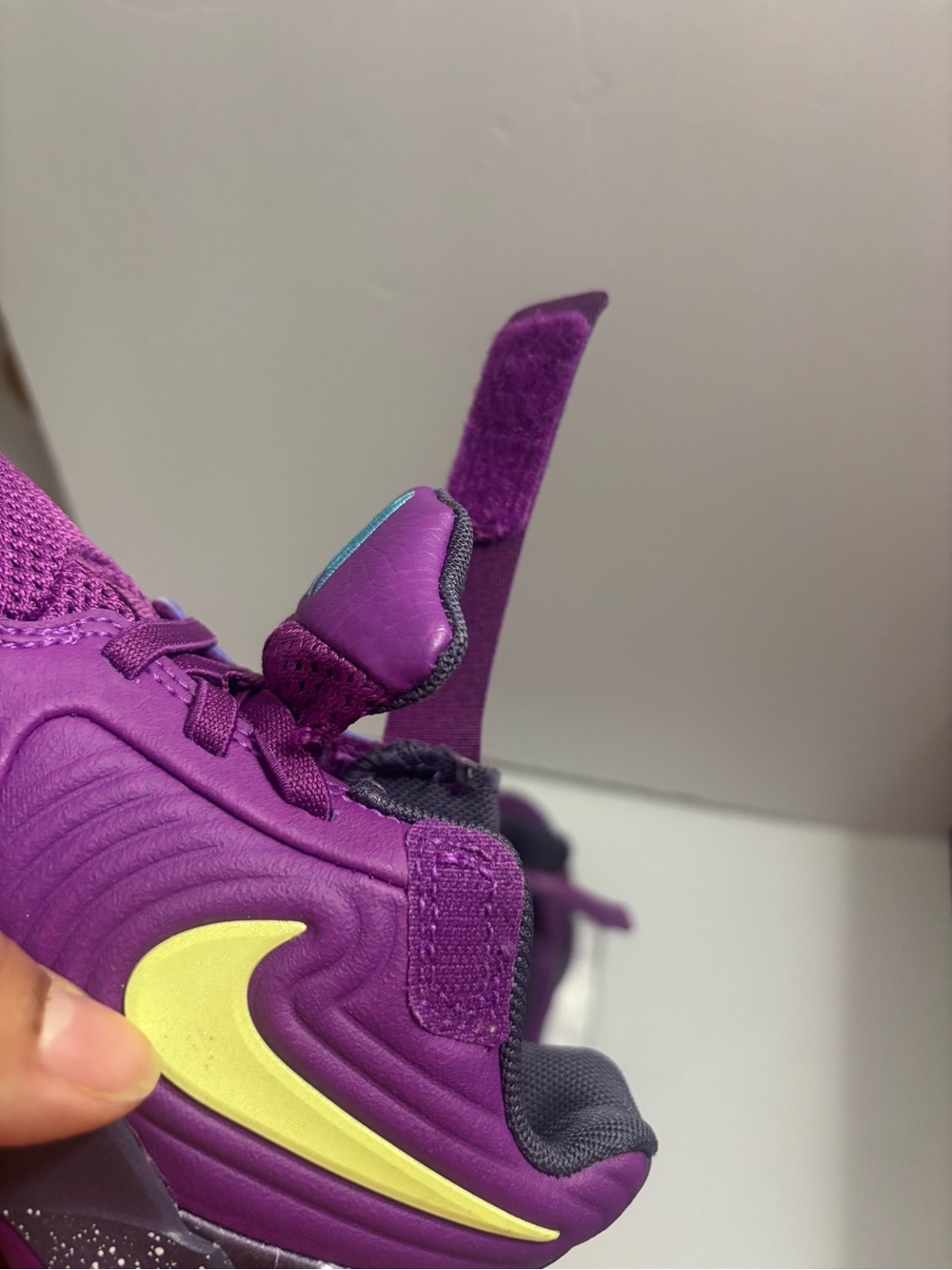 Nike Preschool JA 2 Basketball Size
9C Bold Berry FV5634-500 - Picture 8 of 11